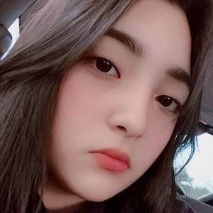 Meet your Posher, Rose